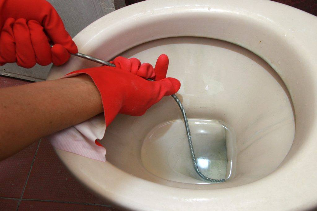 O Que É Bom Para Desentupir Vaso Sanitário? Descubra Agora